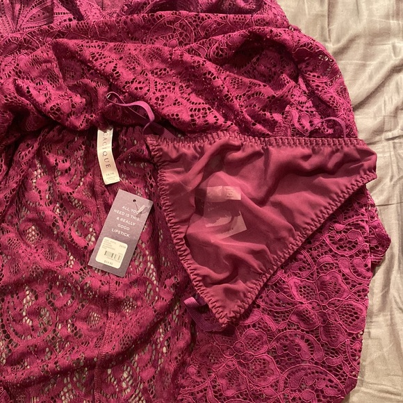 NWT Cacique Seriously Sexy Purple Lace BabyDoll with thong size 14/16 - Picture 3 of 5